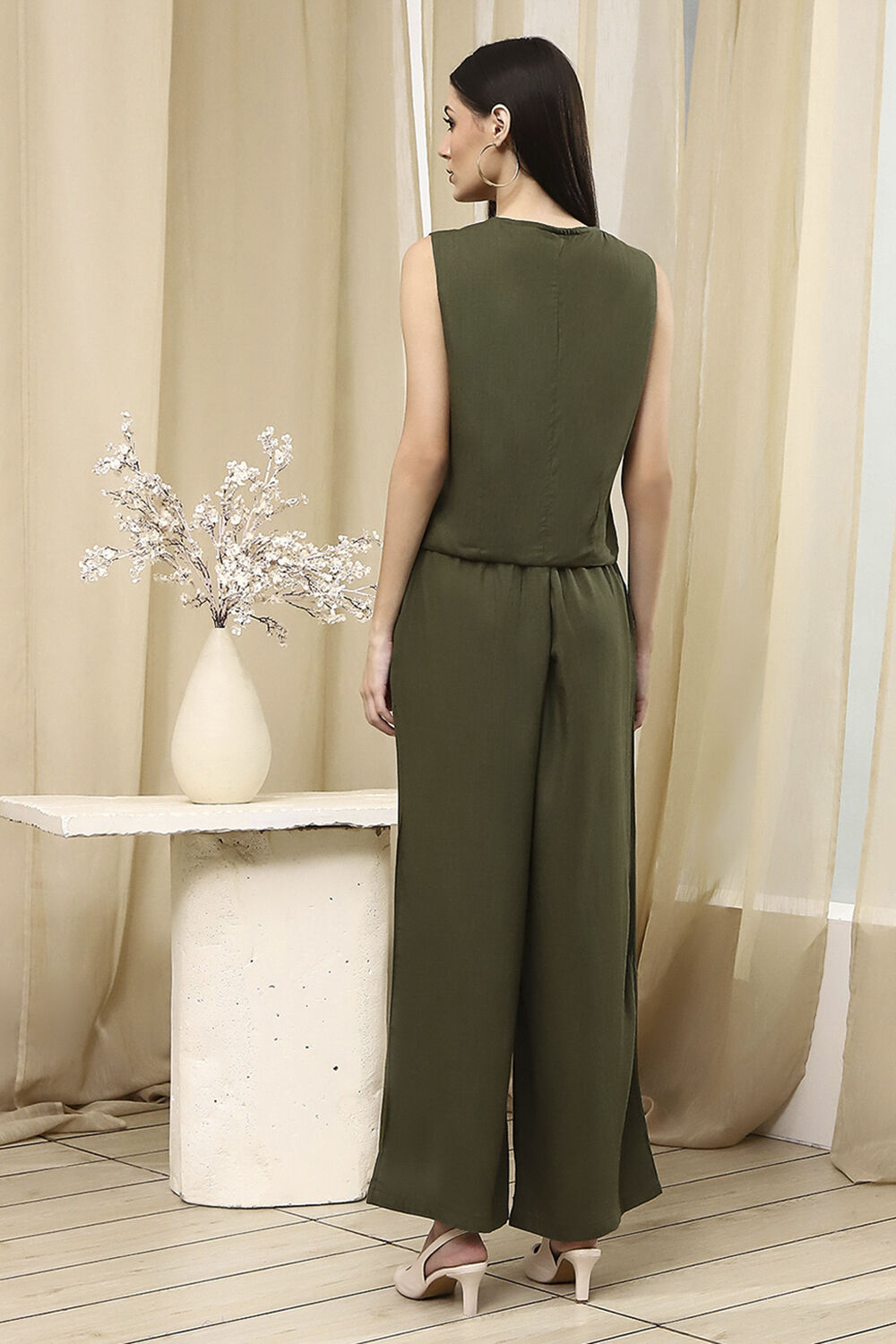 Olive Green Solid Straight Co-ord Set image number 4