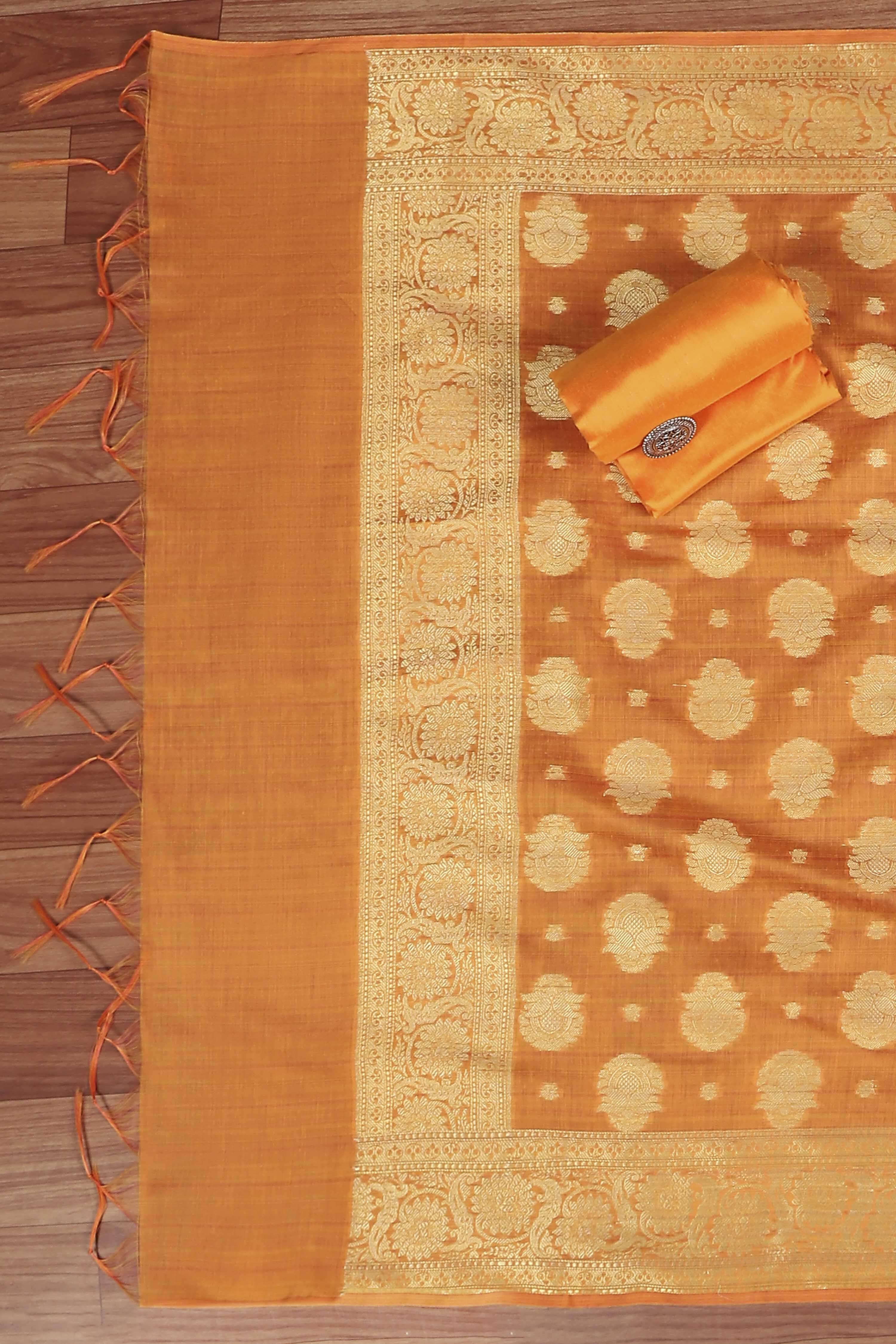 Blue  Unstitched Suit Set image number 3