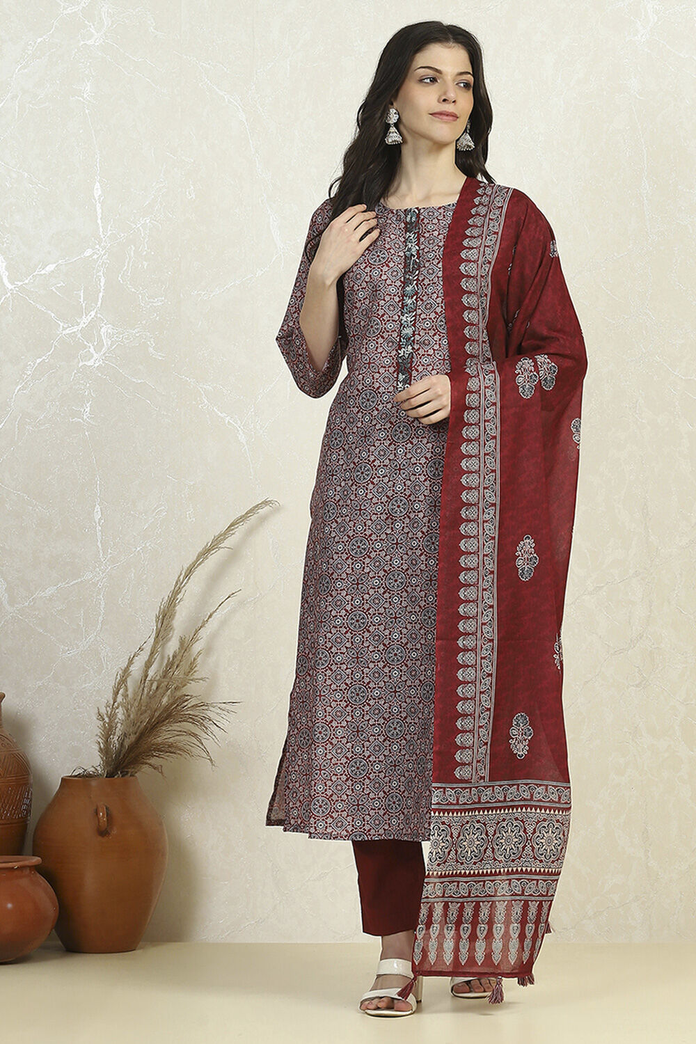 Red Cotton Digital Print Unstitched Suit Set image number 7
