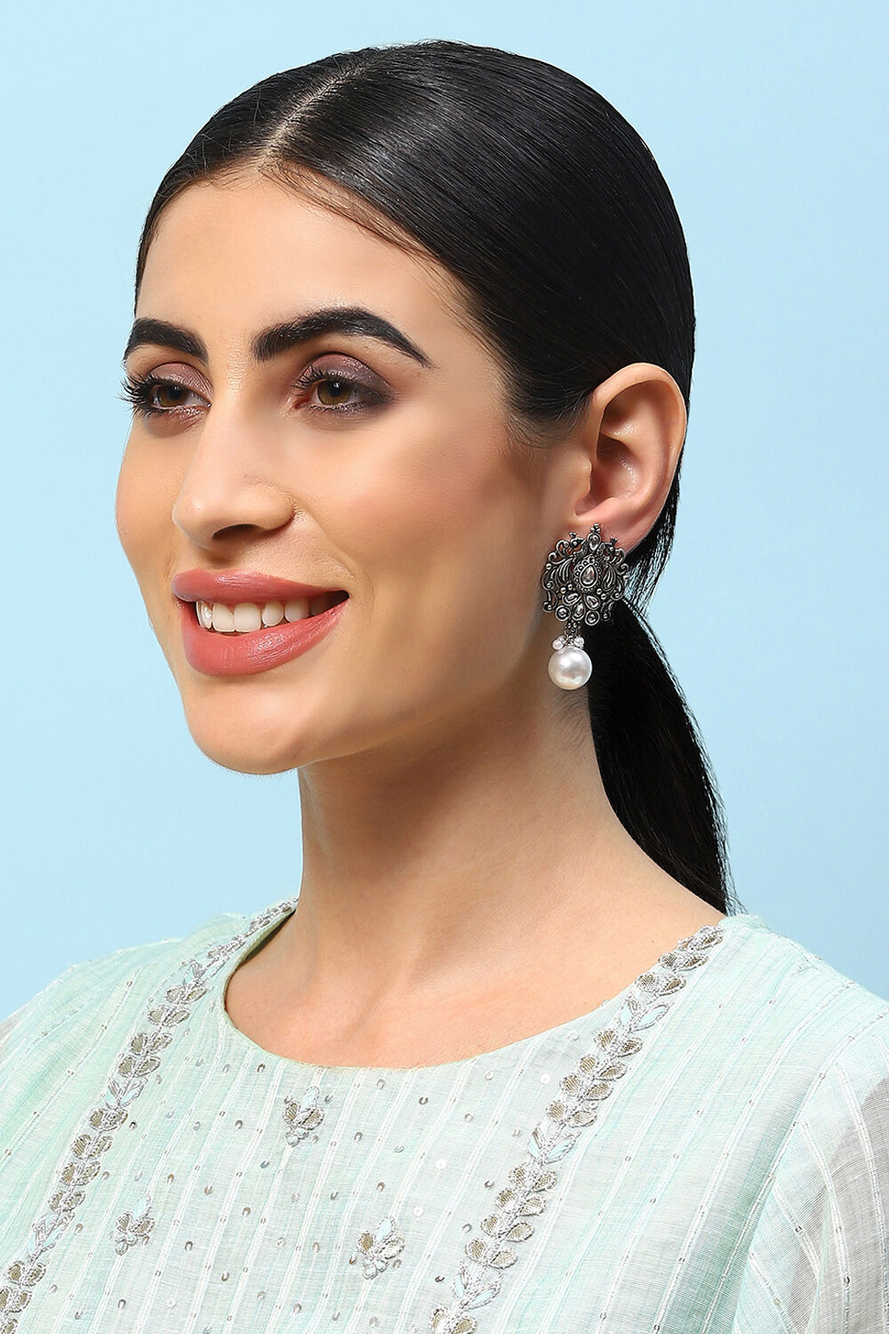 Oxidised Pearl Brass Earrings image number 3