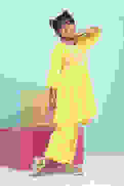 Yellow Cotton Solid A-Line Suit Set image number 5