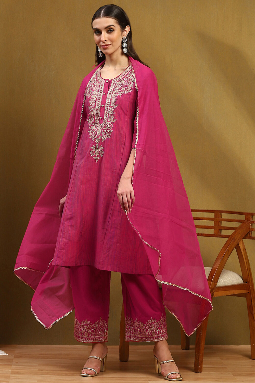 Pink Cotton Embroidered Kalidar Suit Set image number 5