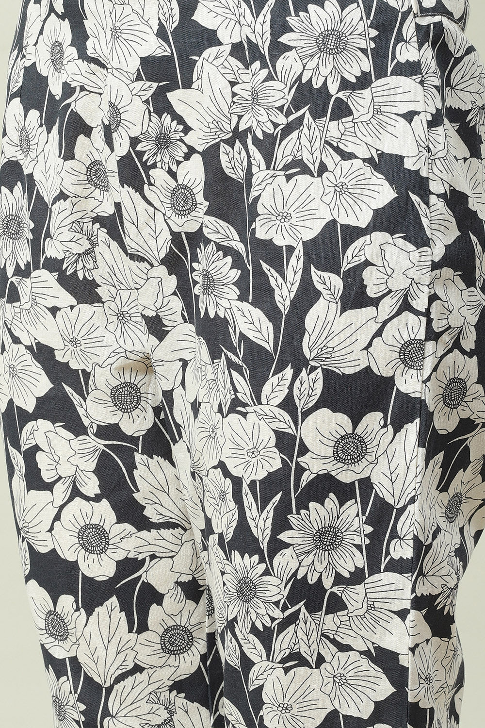 White Blue Cotton Asymmetric Kurta Set image number 2