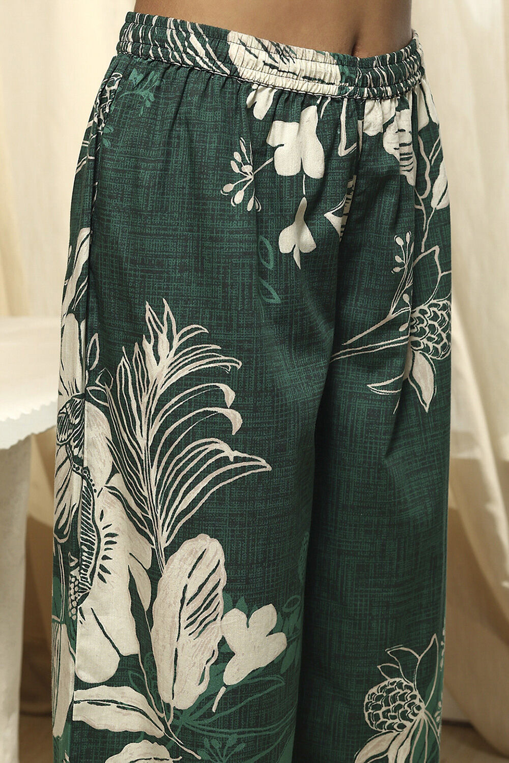 Green Cotton Floral Printed Co-ord Set image number 2