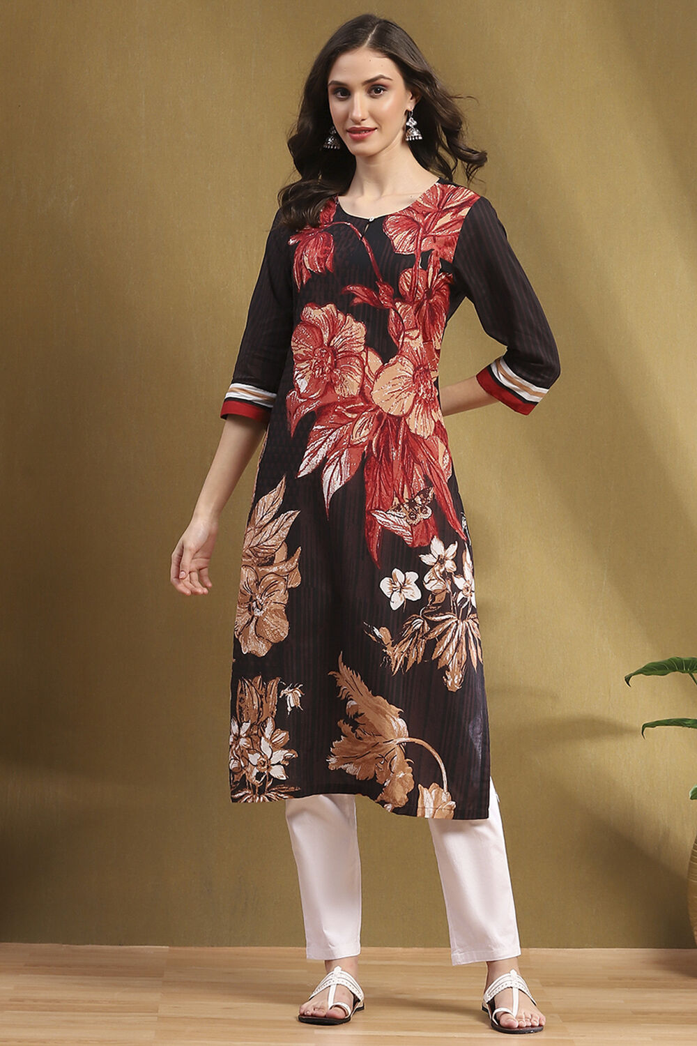 Chocolate Brown Cotton Floral Hand-Block Printed Straight Kurta image number 0