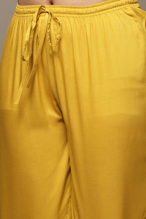 Fuschia Rayon Straight Kurta Pant Suit Set image number 2
