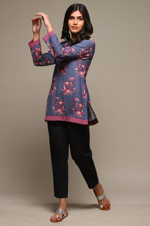 Green Cotton Blend Printed Kurti image number 0