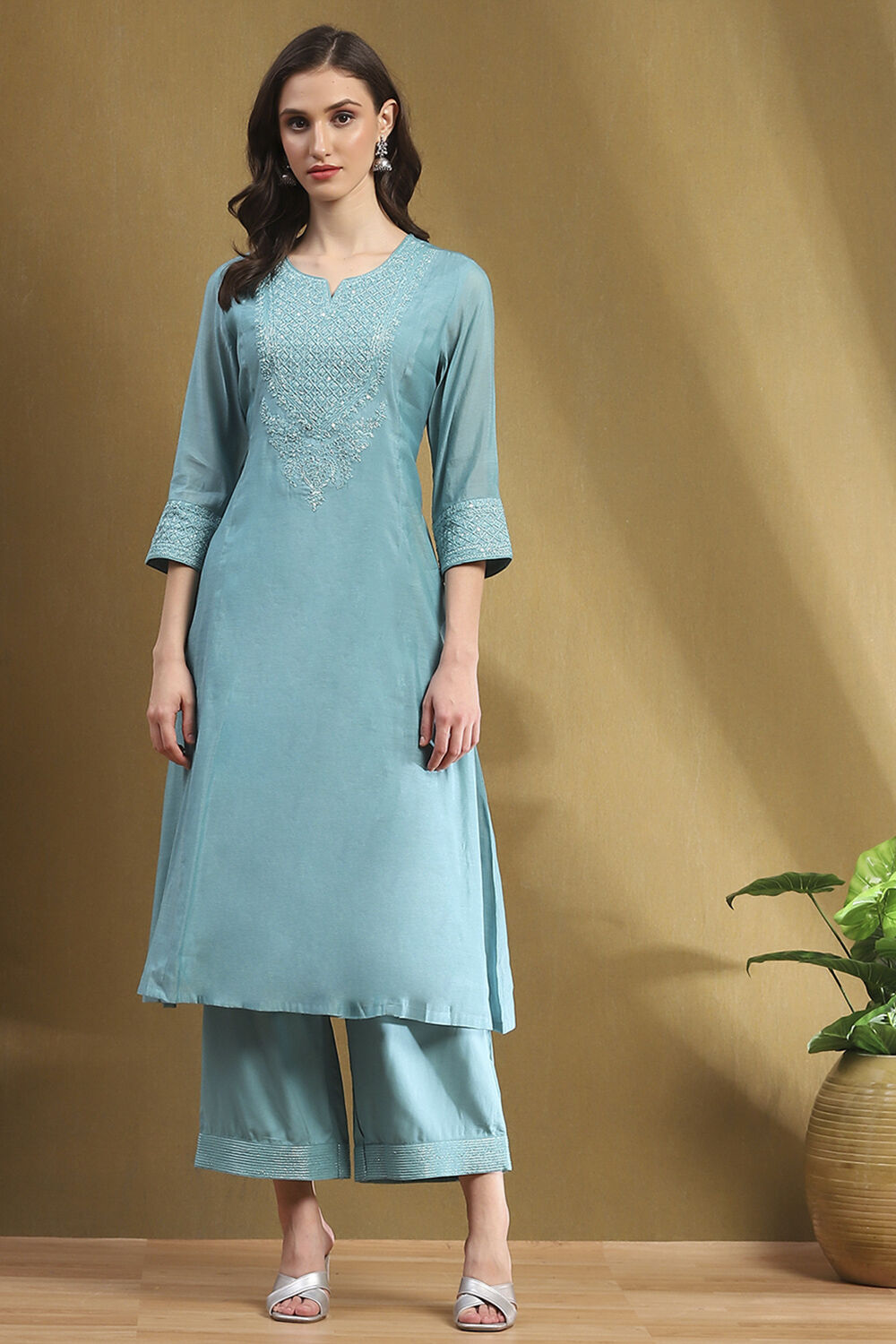 Turquoise Embroidered Festive Kalidar Suit Set image number 6