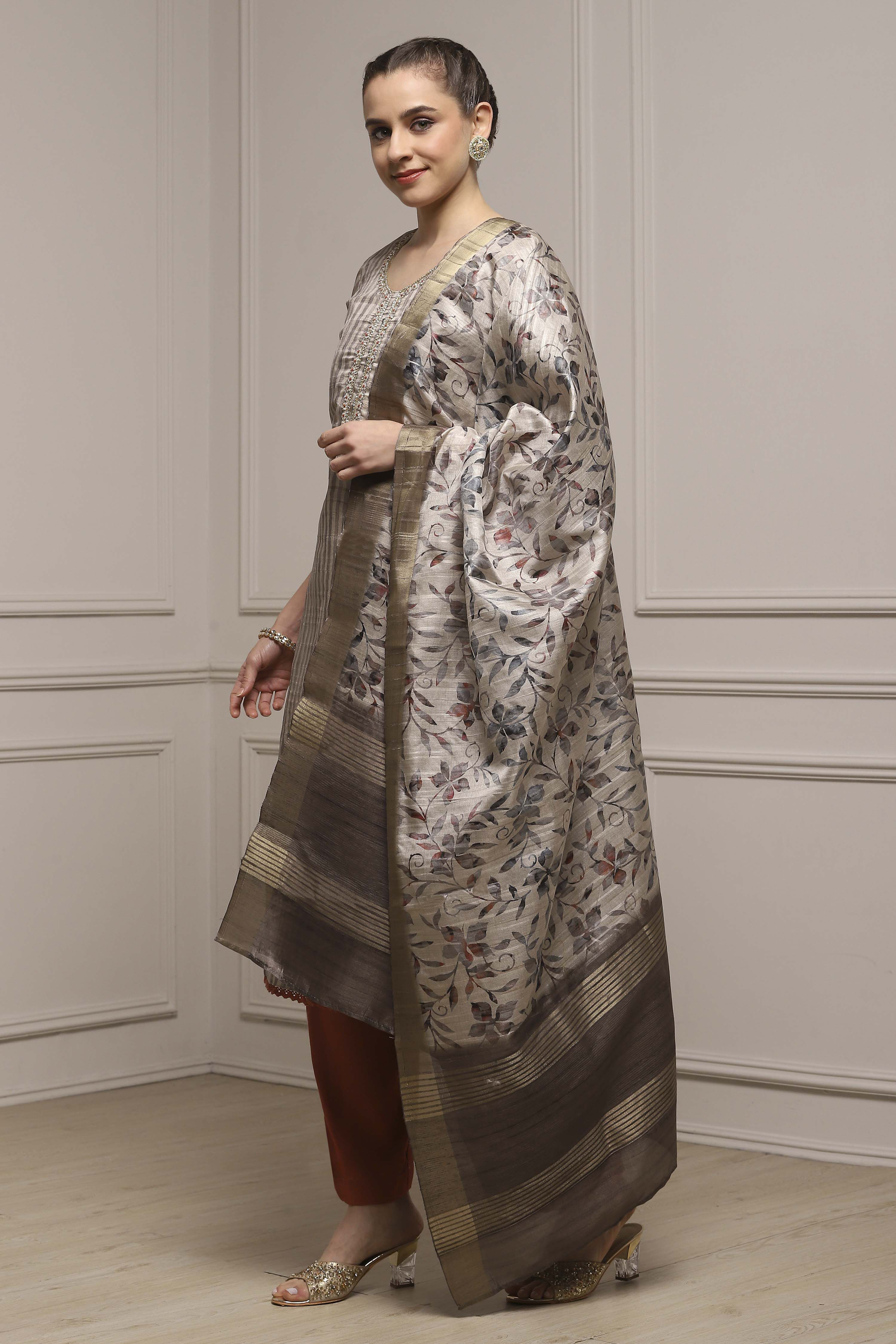 Green Silk Blend Printed Unstitched Suit Set image number 4