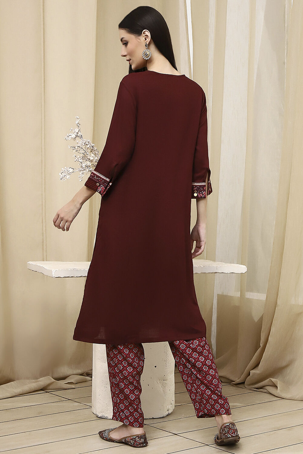 Brown Solid Gathered Straight Suit Set image number 4