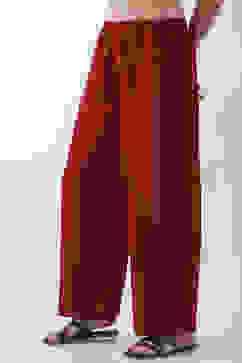 Maroon Solid Straight Palazzos image number 2