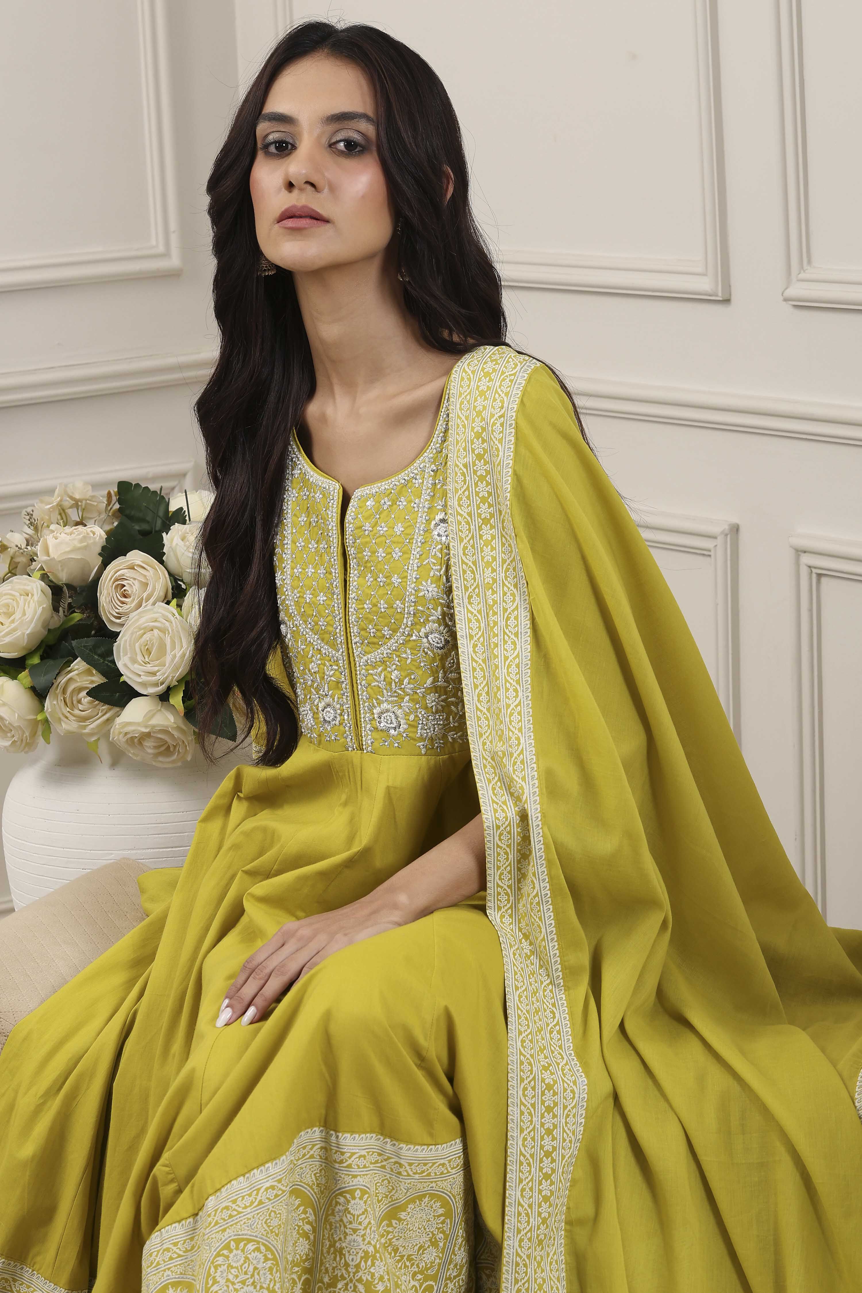 Green Cotton Kalidar Suit Set image number 7