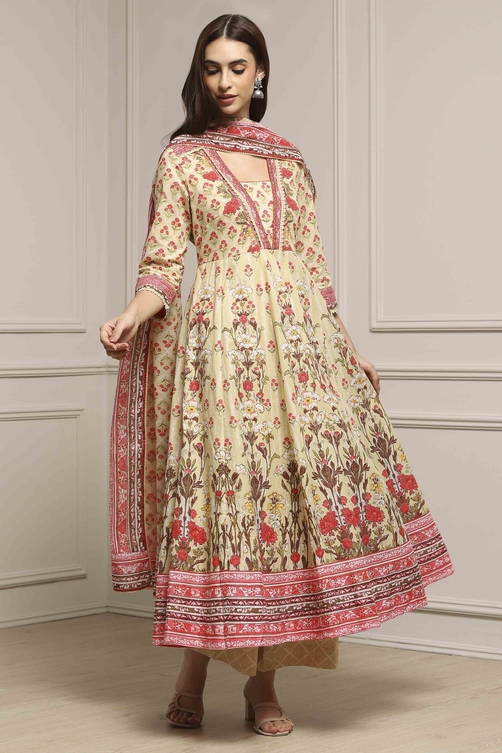 Off White-Pink Cotton Anarkali Printed Suit Set image number 5