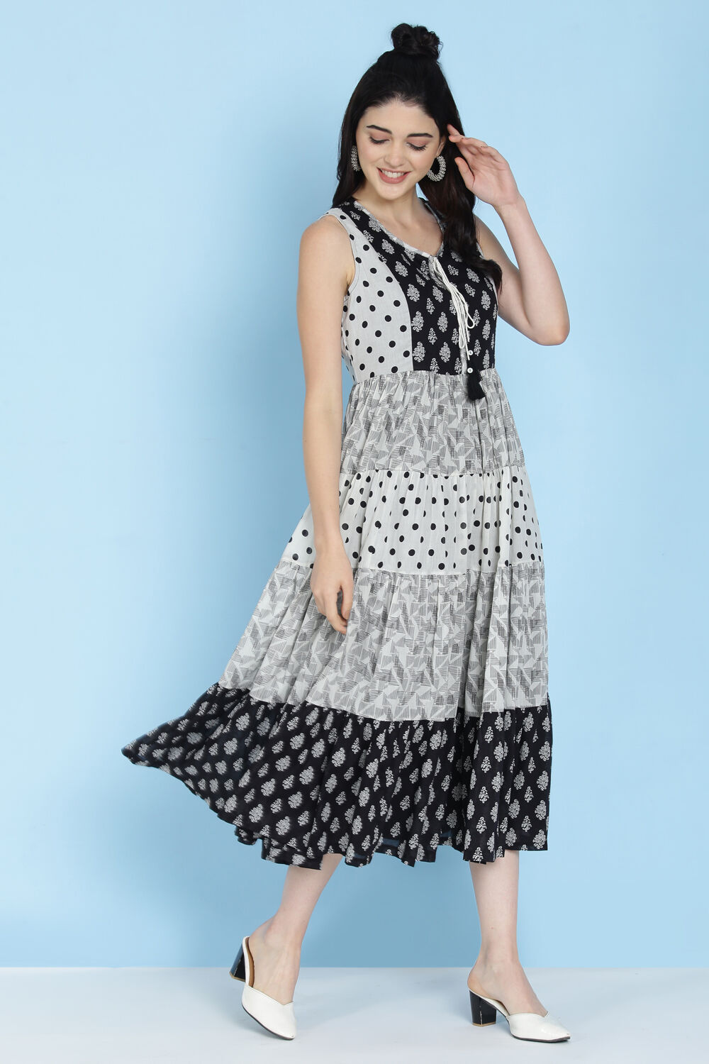 Black And White Cotton Fusion Wear Dress image number 2