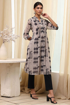 Grey Printed Pleated A-Line Kurta image number 4