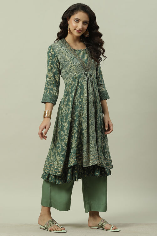 Green Rayon Flared Printed Kurta image number 3