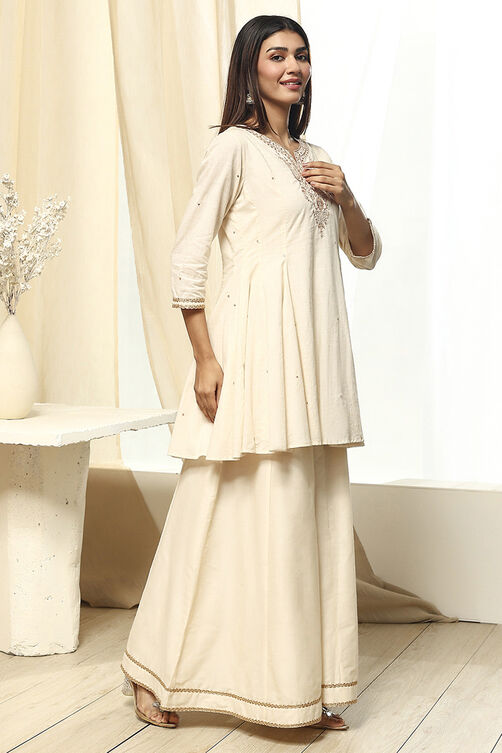 Off-White Embroidered Kalidar Suit Set image number 6