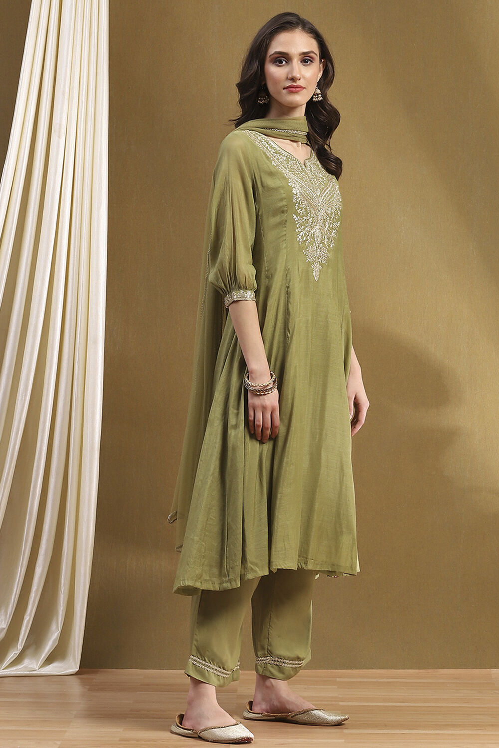 Green Embroidered Festive Kalidar Suit Set image number 5