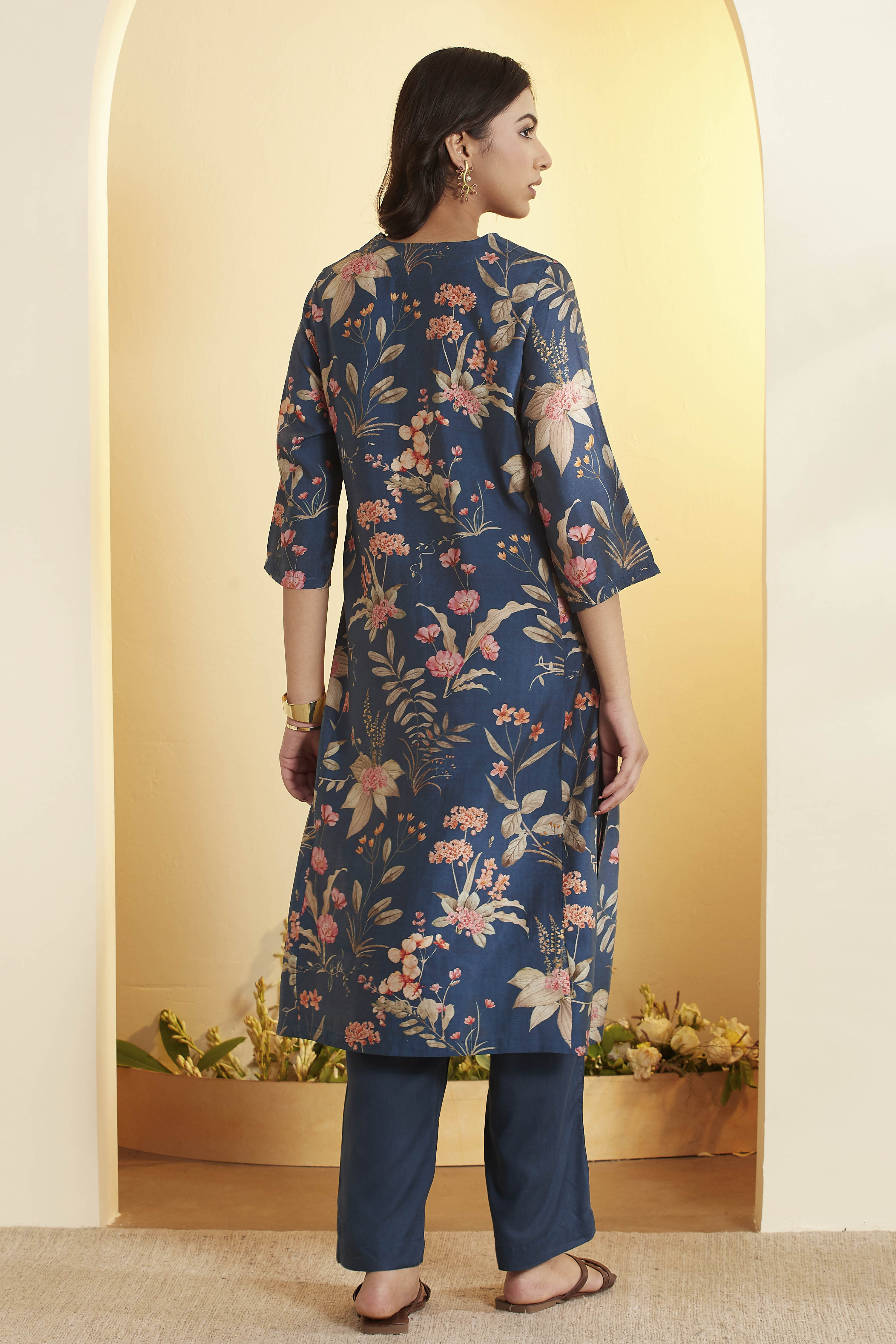 Blue Viscose Blend Straight Suit Set image number 5