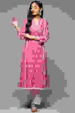 Pink Cotton Straight Embroidered Kurta image number 5