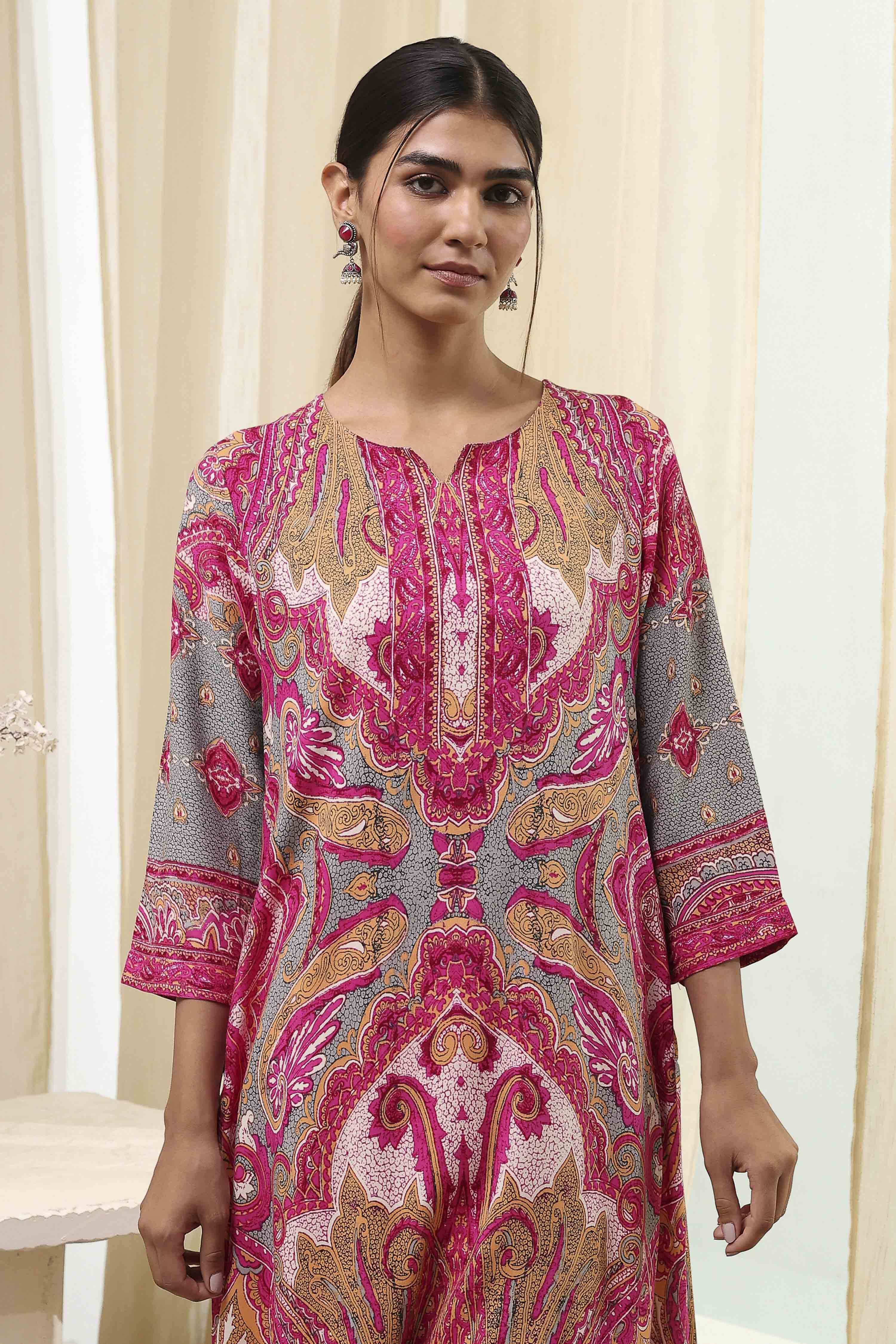 Pink Printed Straight Kurta image number 1