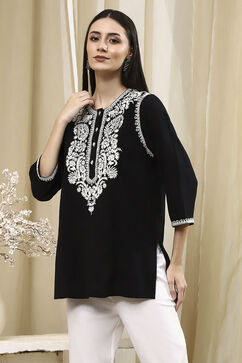 Black Embroidered Straight Short Kurta image number 2