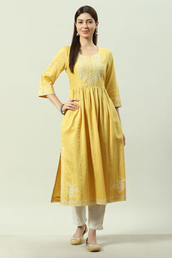 Yellow Poly Cotton Flared Printed Kurta image number 0