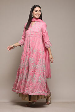Pink Cotton Blend Anarkali Embroidered Kurta Suit Set image number 4
