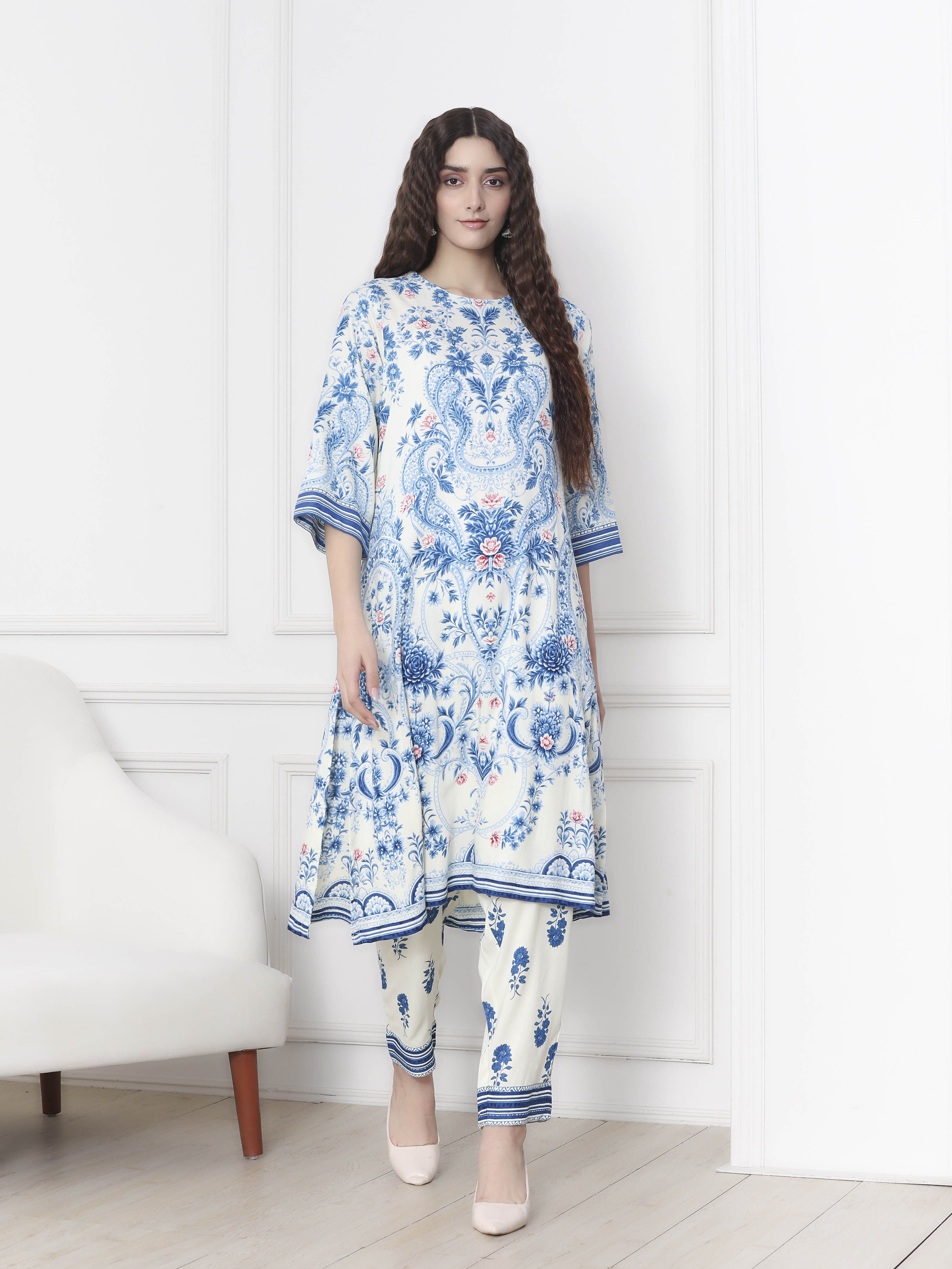 Pink and White Printed Straight Suit Set image number 6