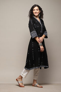 Black Poly Cotton Flared Yarndyed Kurta image number 4