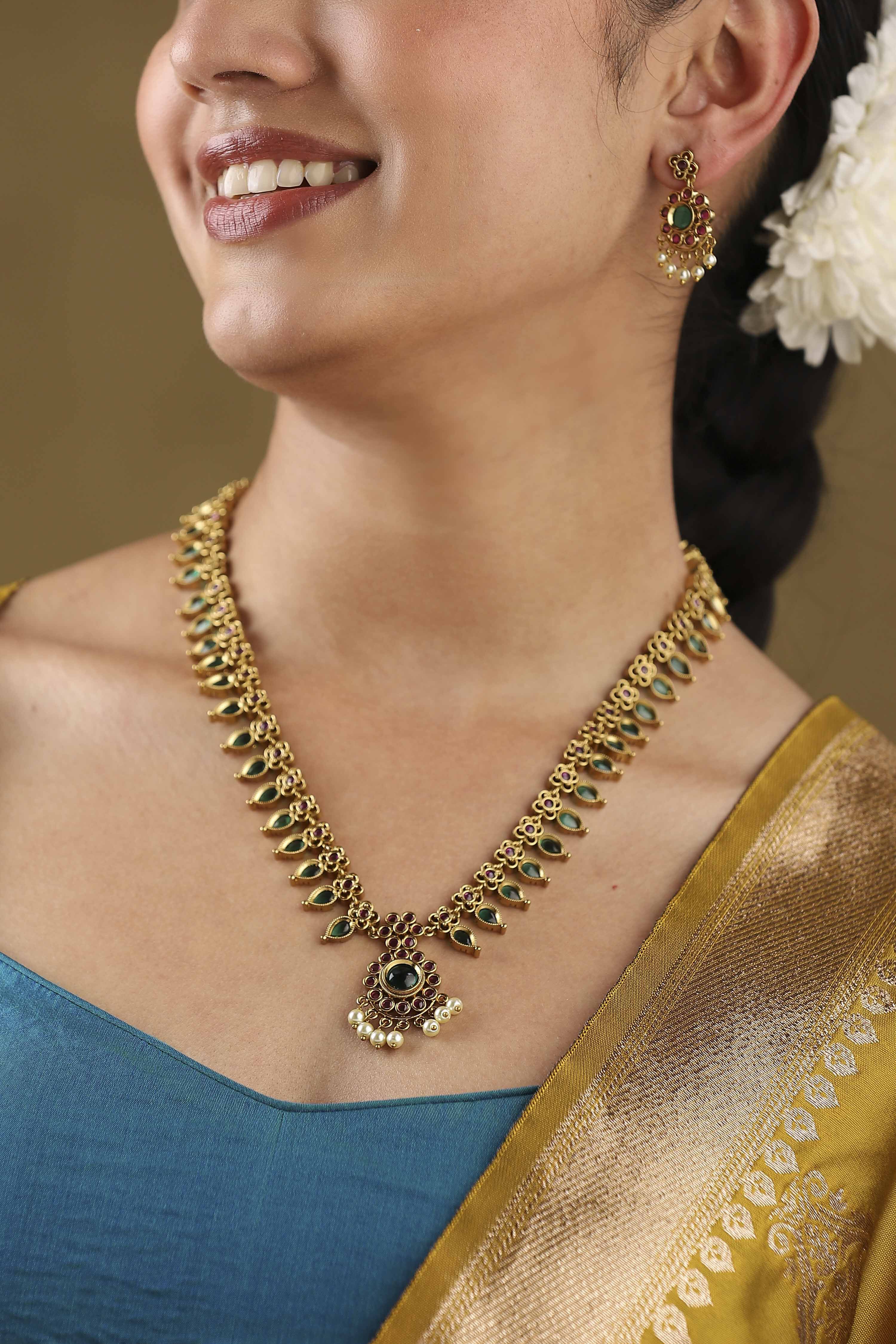 Green & Pink Gold Plated Alloy Studded Necklace Set image number 6