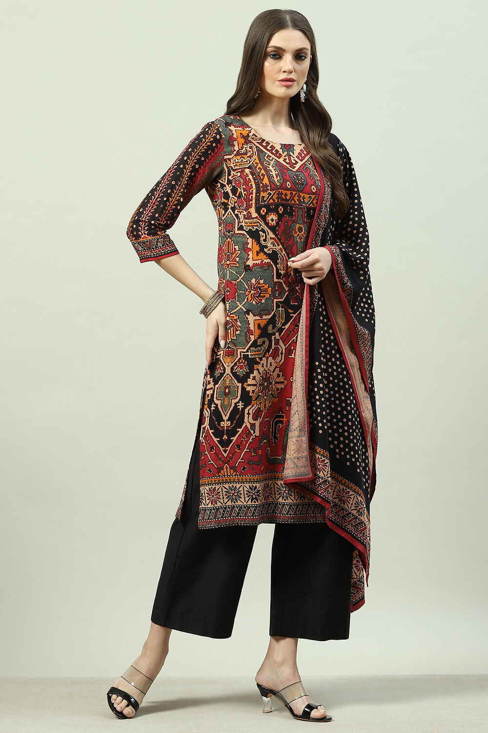 Blue LIVA Straight Kurta Palazzo Suit Set image number 3