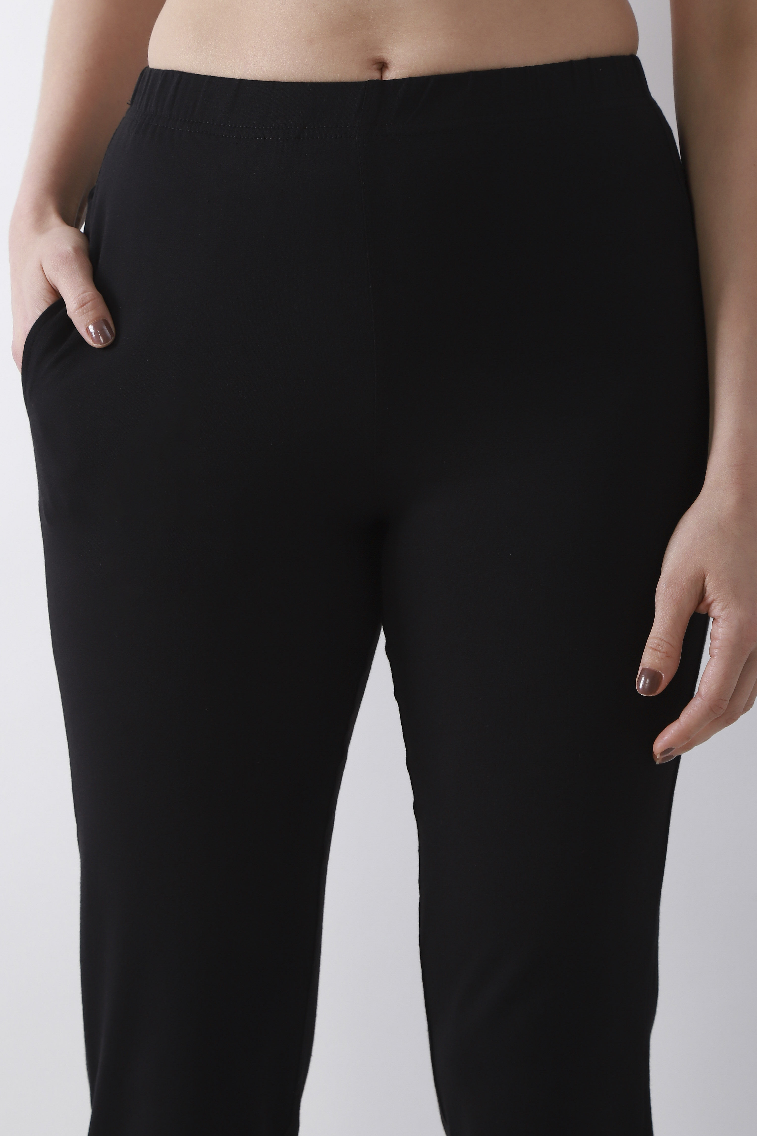 Black Solid Cotton Lycra Straight Pants image number 1