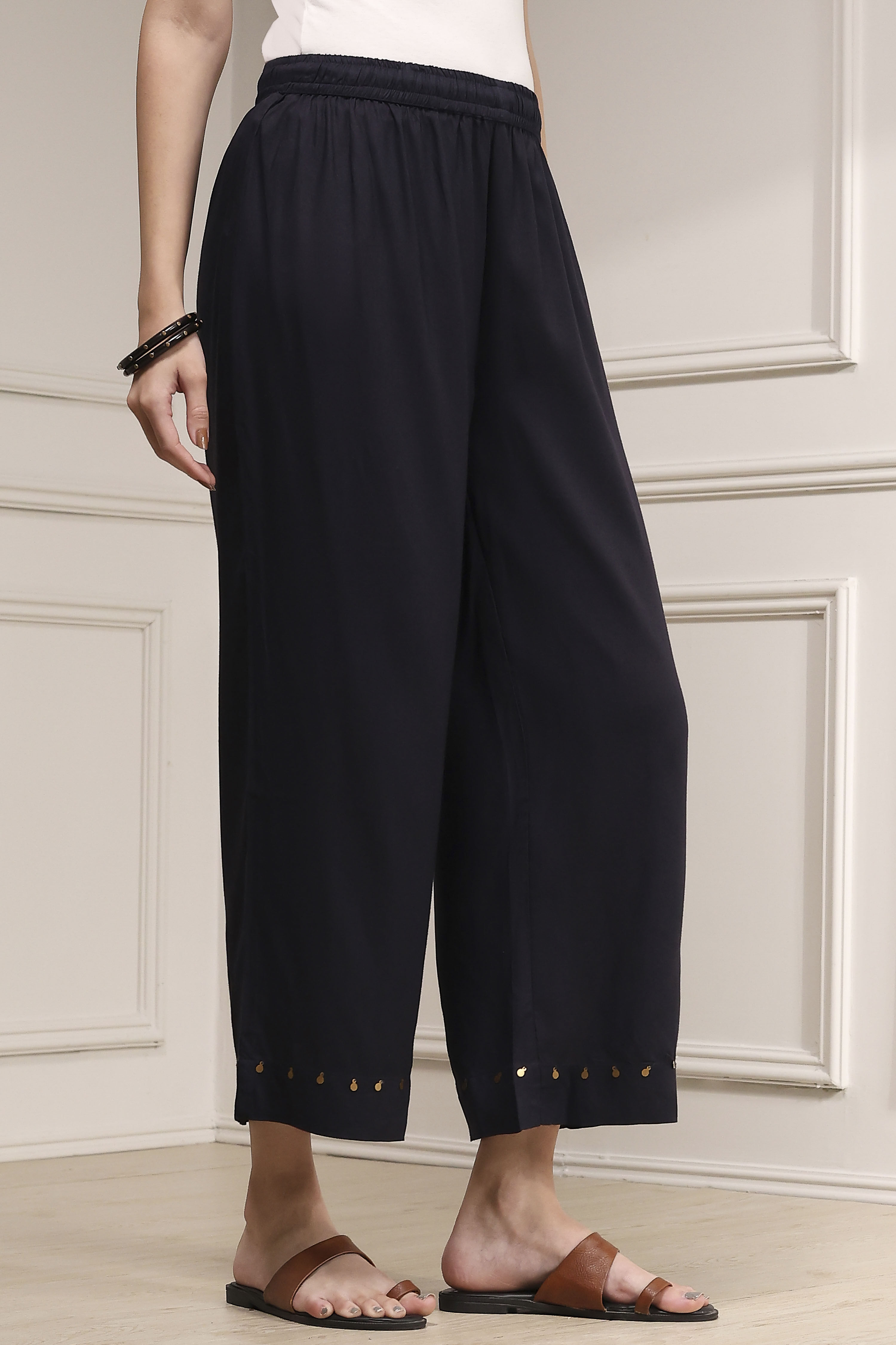 Charcoal Viscose Rayon Straight Solid Palazzo Pants image number 3