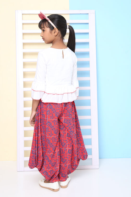 White And Red Cotton Indie Mickey Embroidered Top And Pant Set image number 6