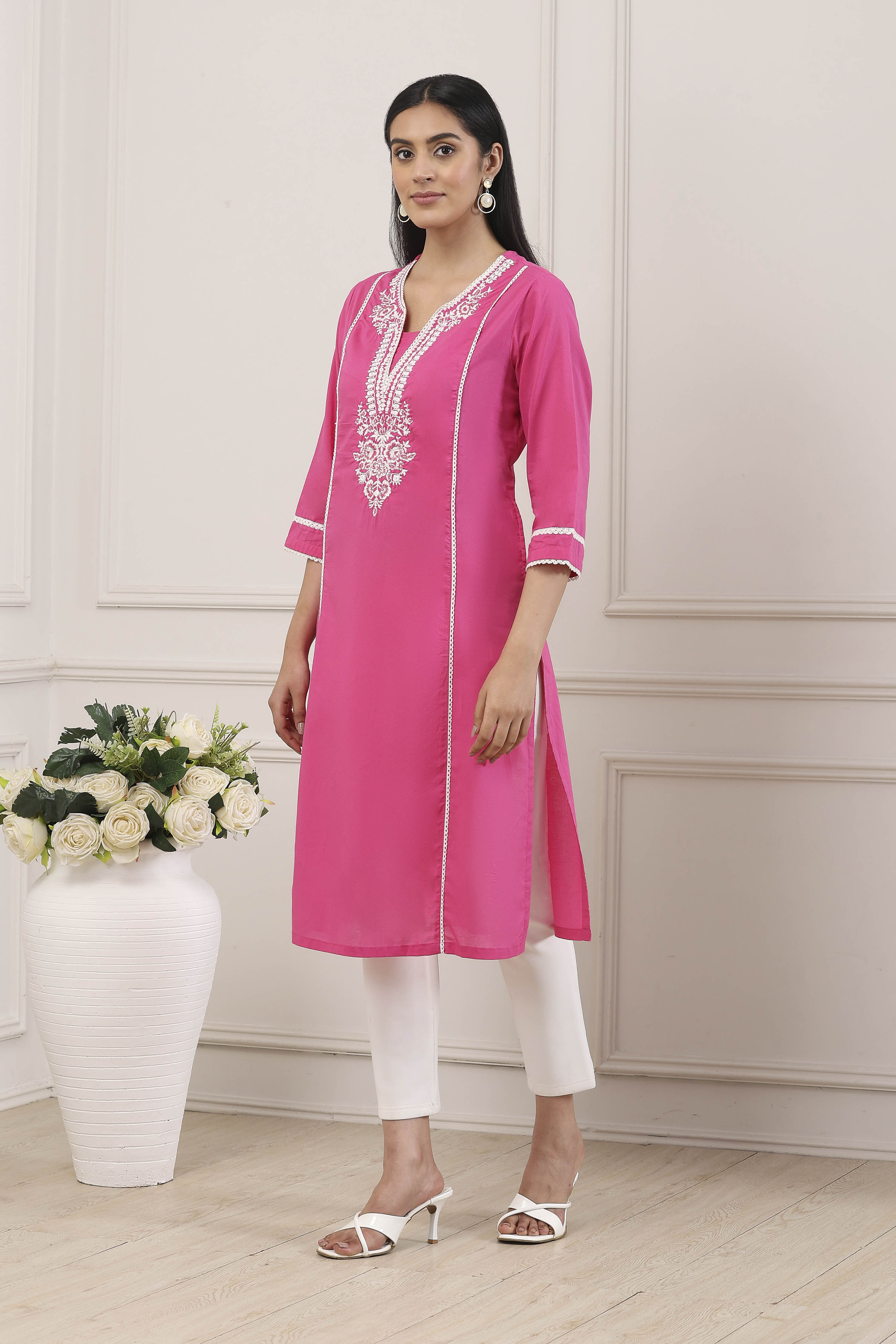 Pink Cotton Straight Kurta image number 2