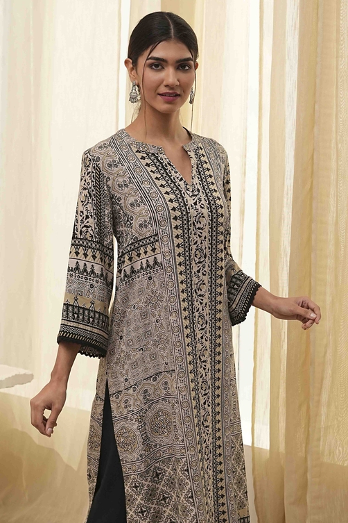 Ecru and Black Printed Straight Kurta image number 6