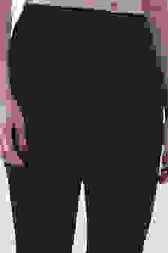 Black Cotton Lycra Solid Fitted Cropped Leggings image number 1