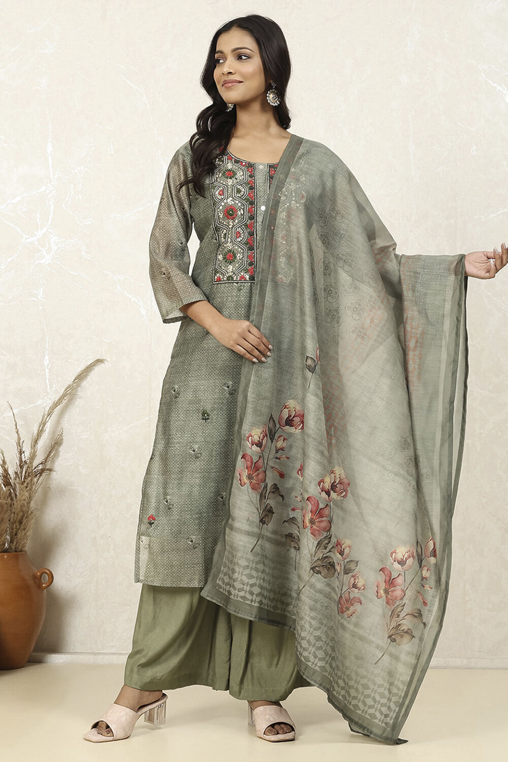 Green Chanderi Hand Embroidered Unstitched Suit Set image number 1