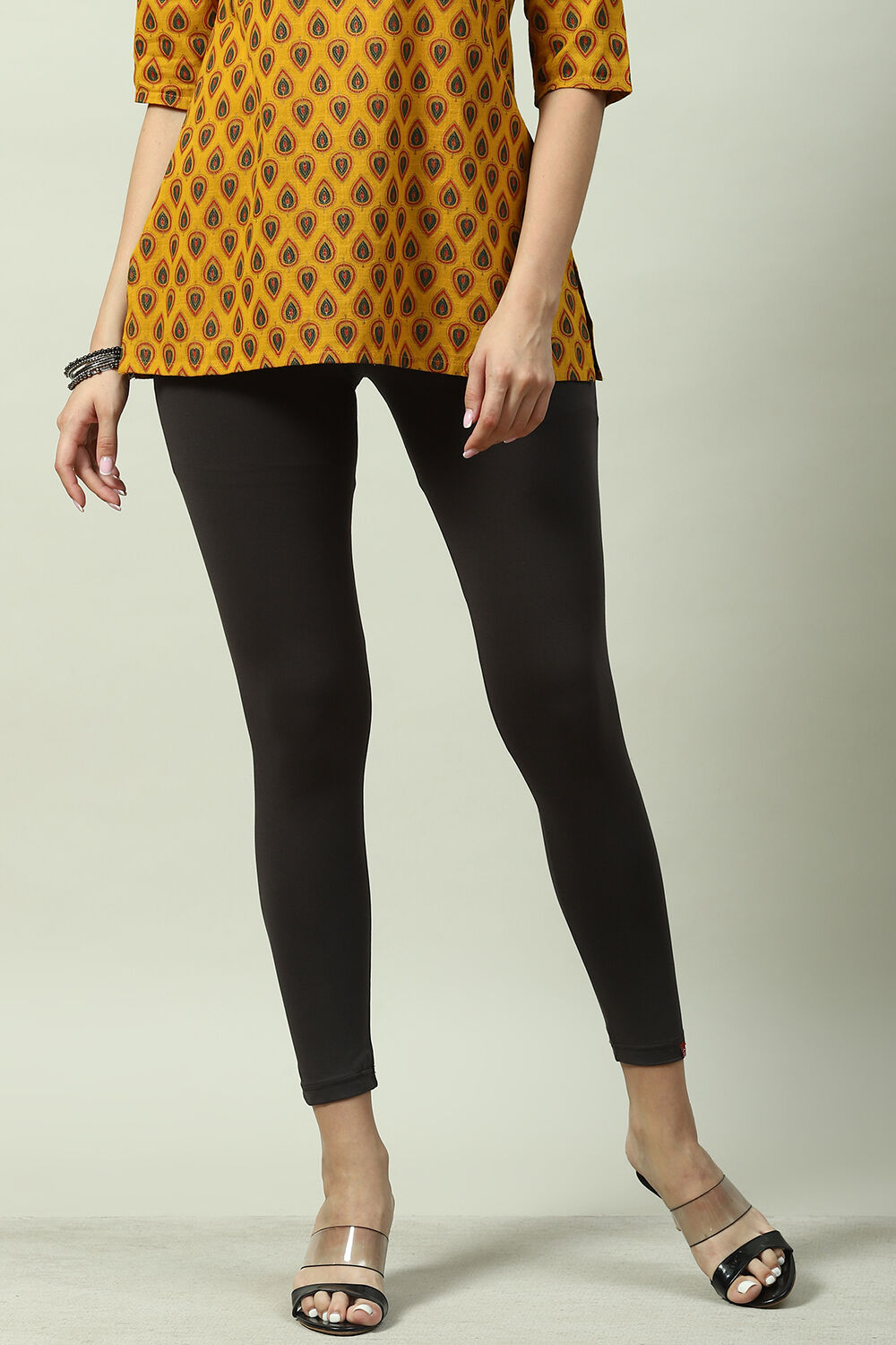 Black Cotton Blend Solid Leggings image number 0