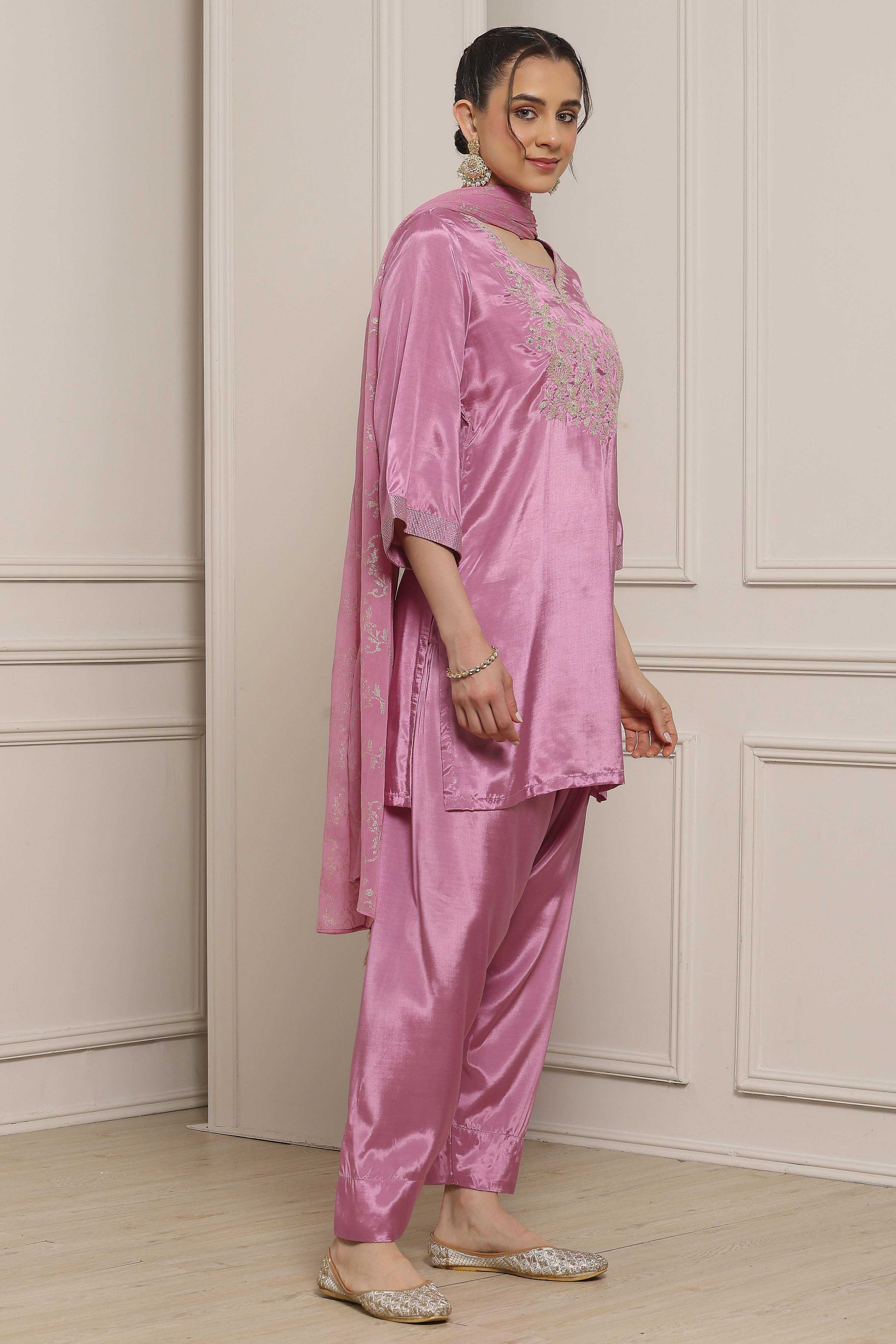 Pink Viscose Shantoon Embroidered Straight Suit Set image number 5