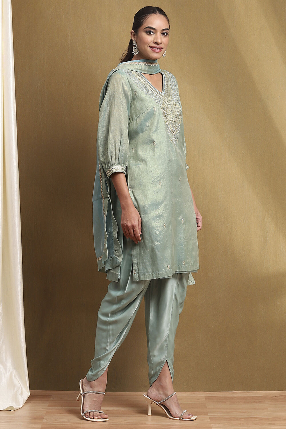 Powder Blue Cotton Short Straight Suit Set image number 5
