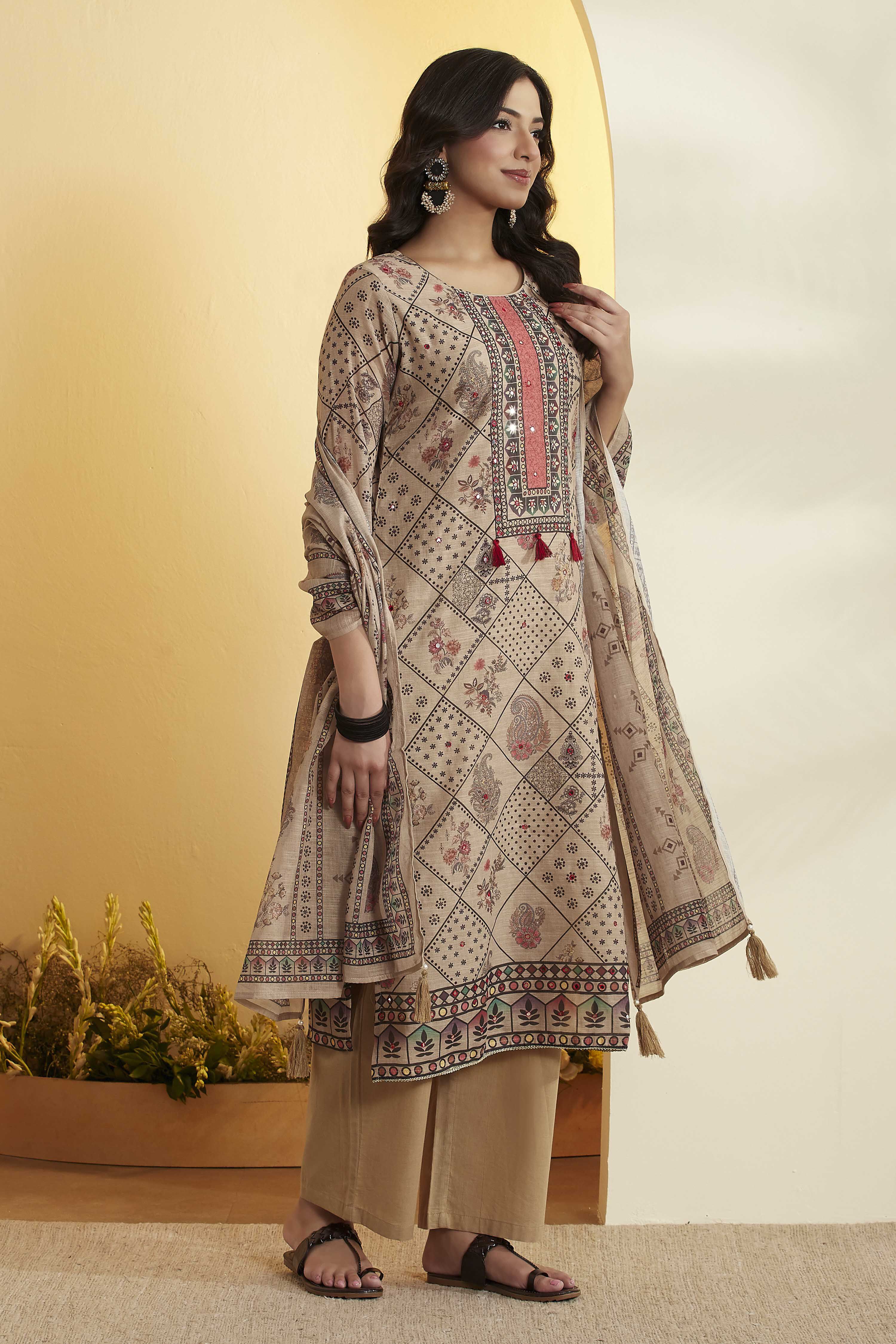 Beige Poly Linen Straight Suit Set image number 4