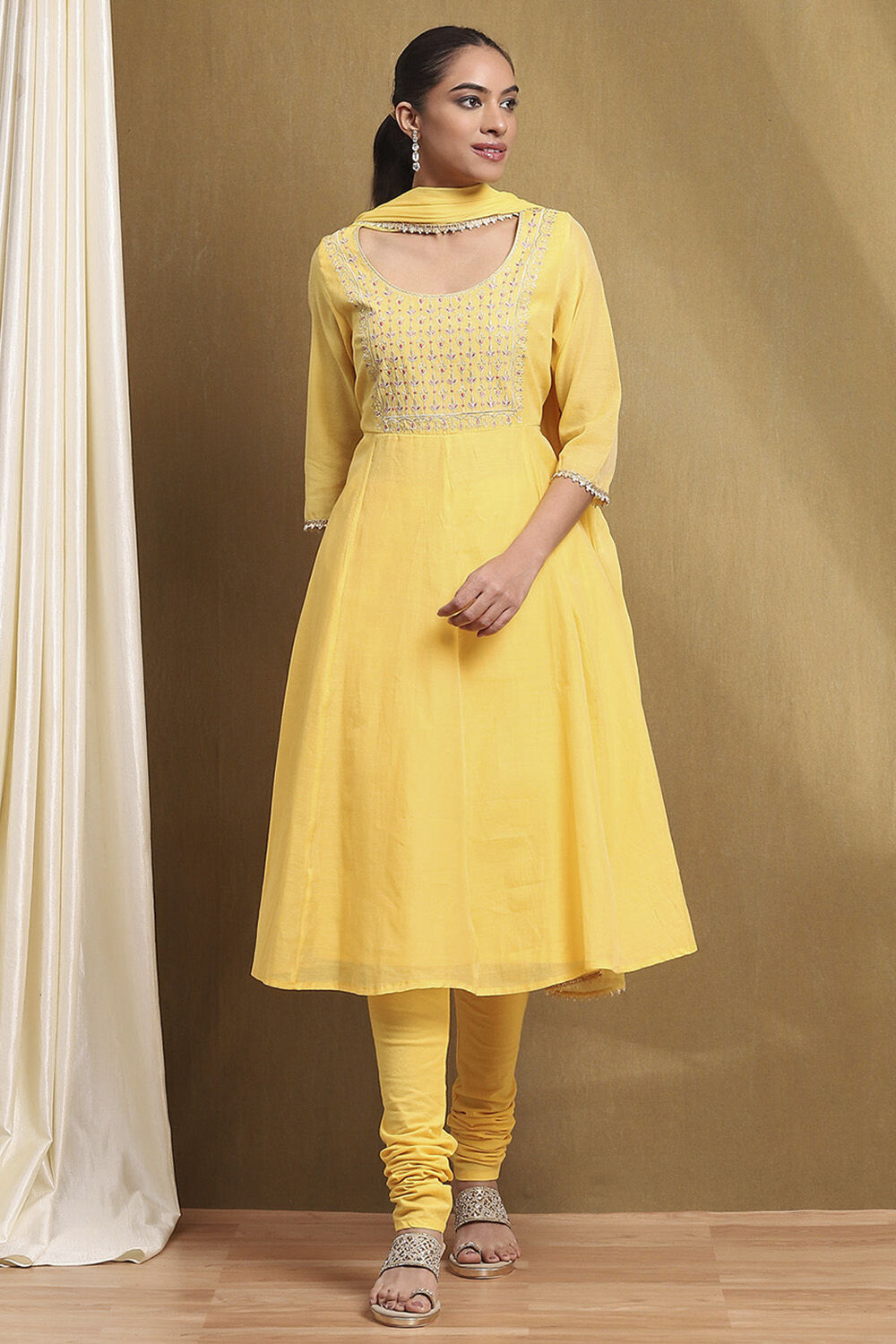 Yellow Embroidered Anarkali Suit Set image number 7