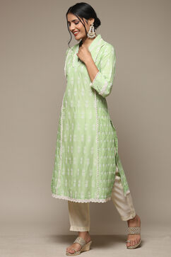 Green Cotton Straight Embroidered Kurta image number 2
