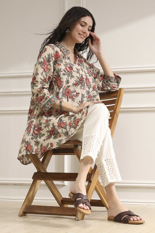 Off-White and Red Cotton A-Line Shirt image number 0