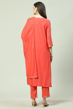 Coral Cotton Straight Kurta Regular Pants Suit Set image number 4