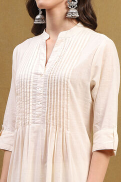 Ecru Cotton Solid Pleated A-Line Kurta image number 1