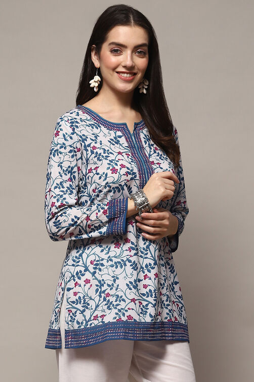 Blue Polyester Straight Kurti image number 4