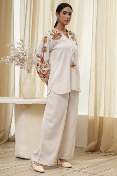 Natural Viscose Blend Straight Embroidered Fusion Set image number 5